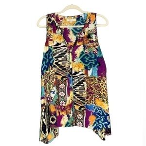 Spense Sleeveless Multicolor Multi-Patterned Button Down Shark Bite Hem Top Med